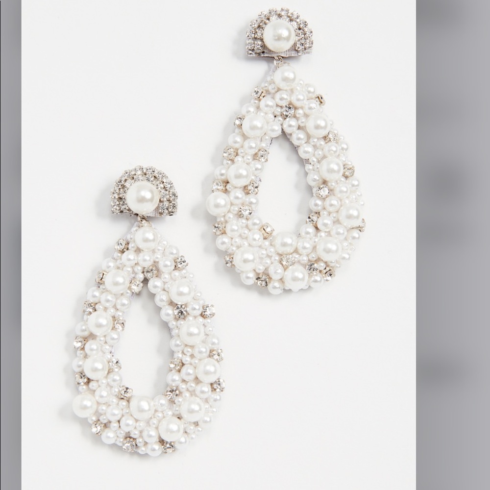 Brand new Deepa Gurnani pearl earrings